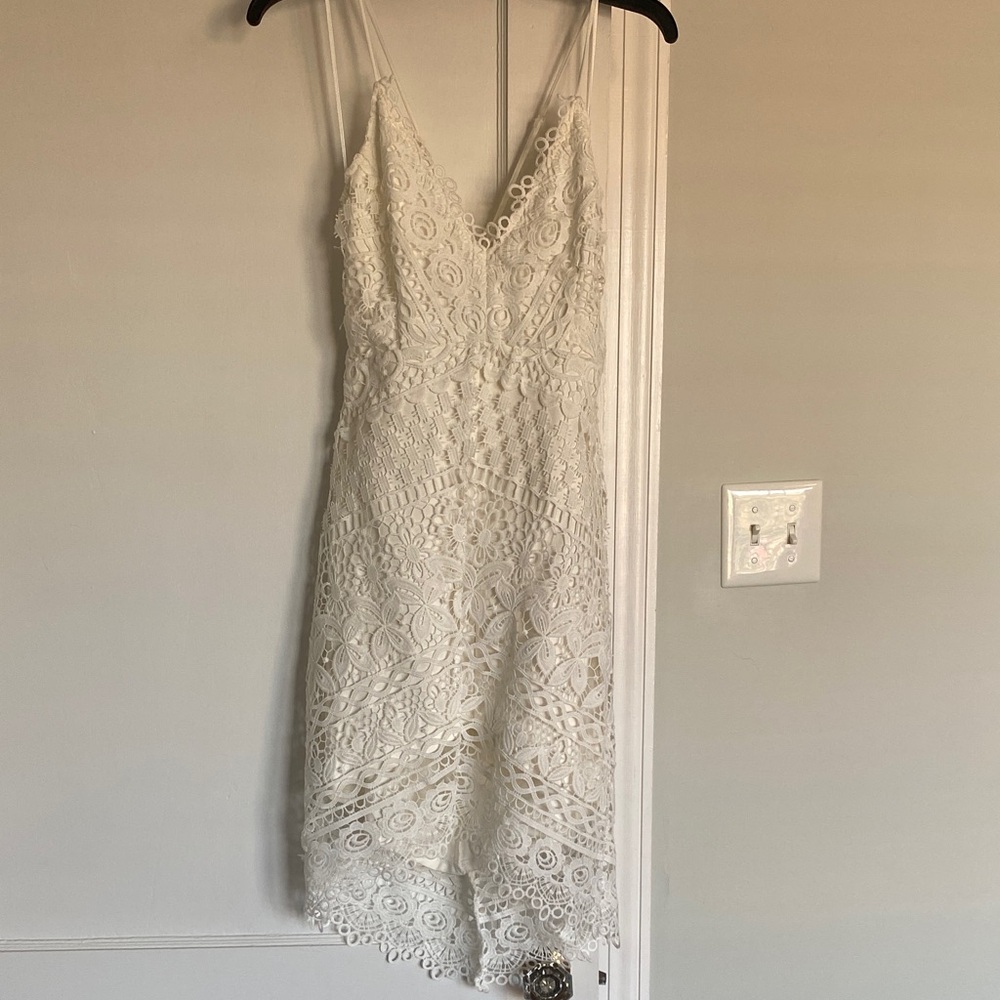 Elegant White Lace Dress